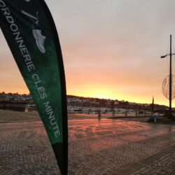 où me trouver ? Vous saurez facilement où me trouver grâce à mon fanion floqué La Cordonnerie de Marie.